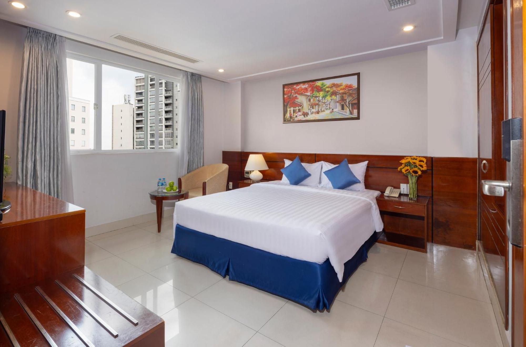 White Lotus Hotel Saigon Ho Chi Minh City Exterior photo