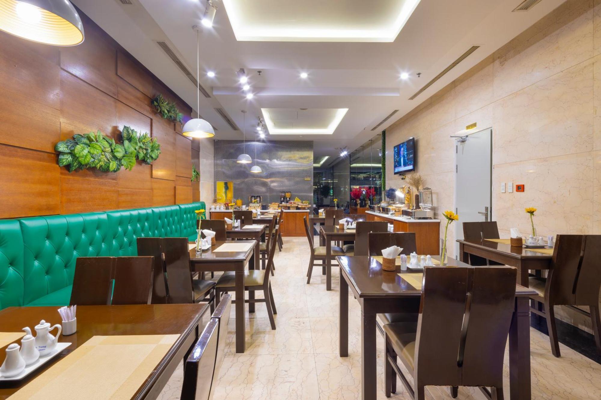 White Lotus Hotel Saigon Ho Chi Minh City Exterior photo